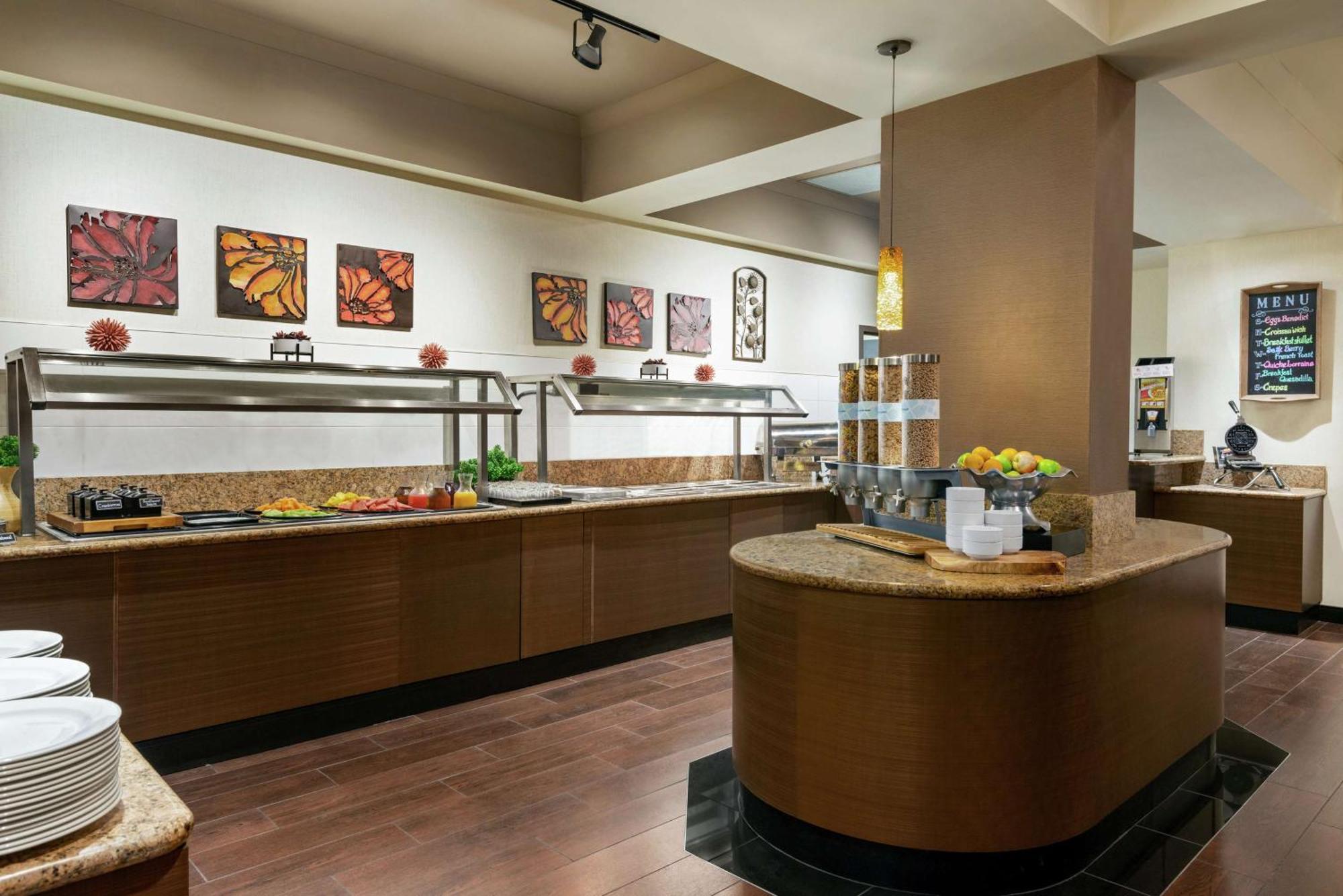 Hilton Garden Downtown 4* Saskatoon