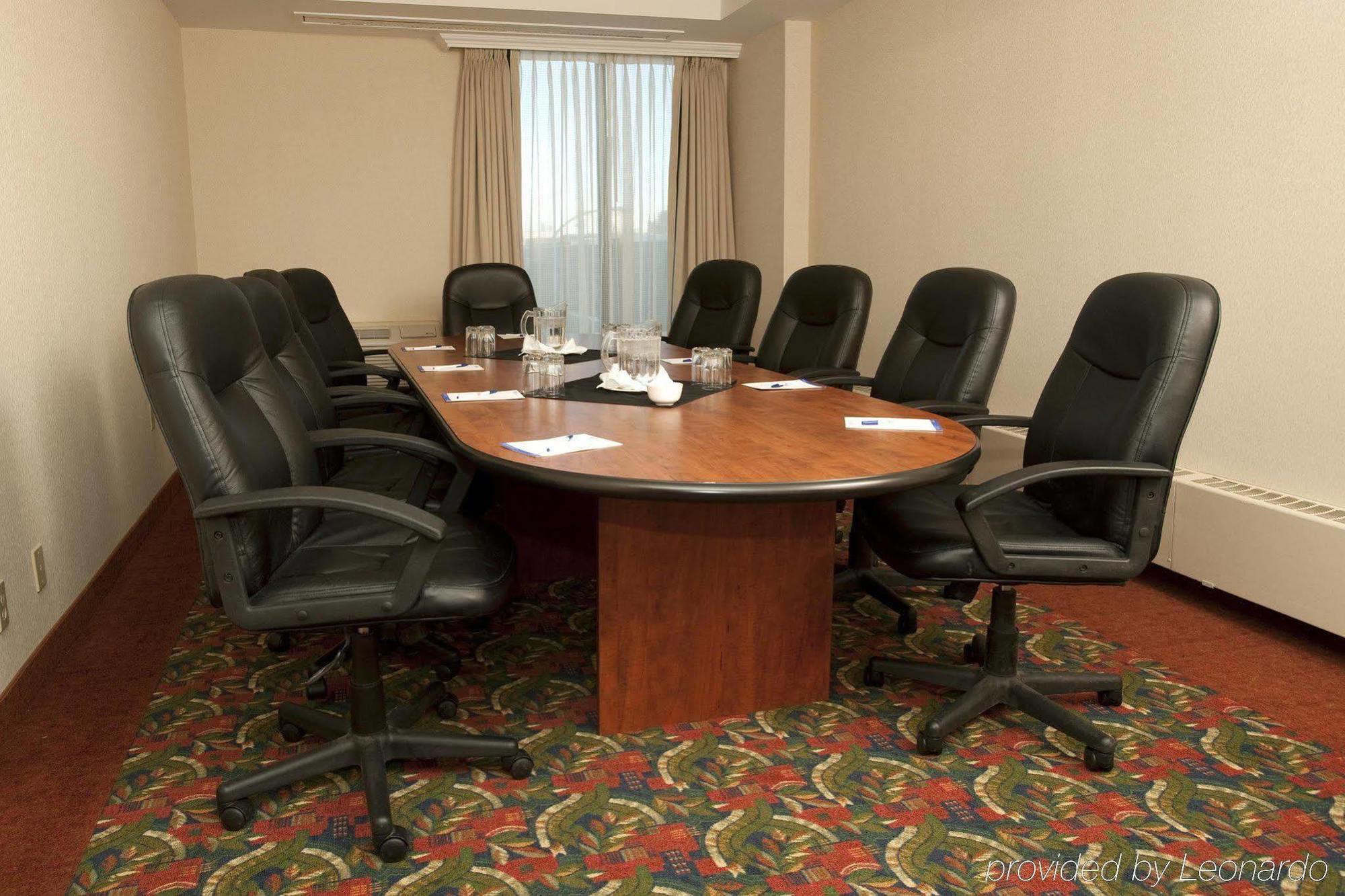 Hotel Hilton Garden Downtown 4*