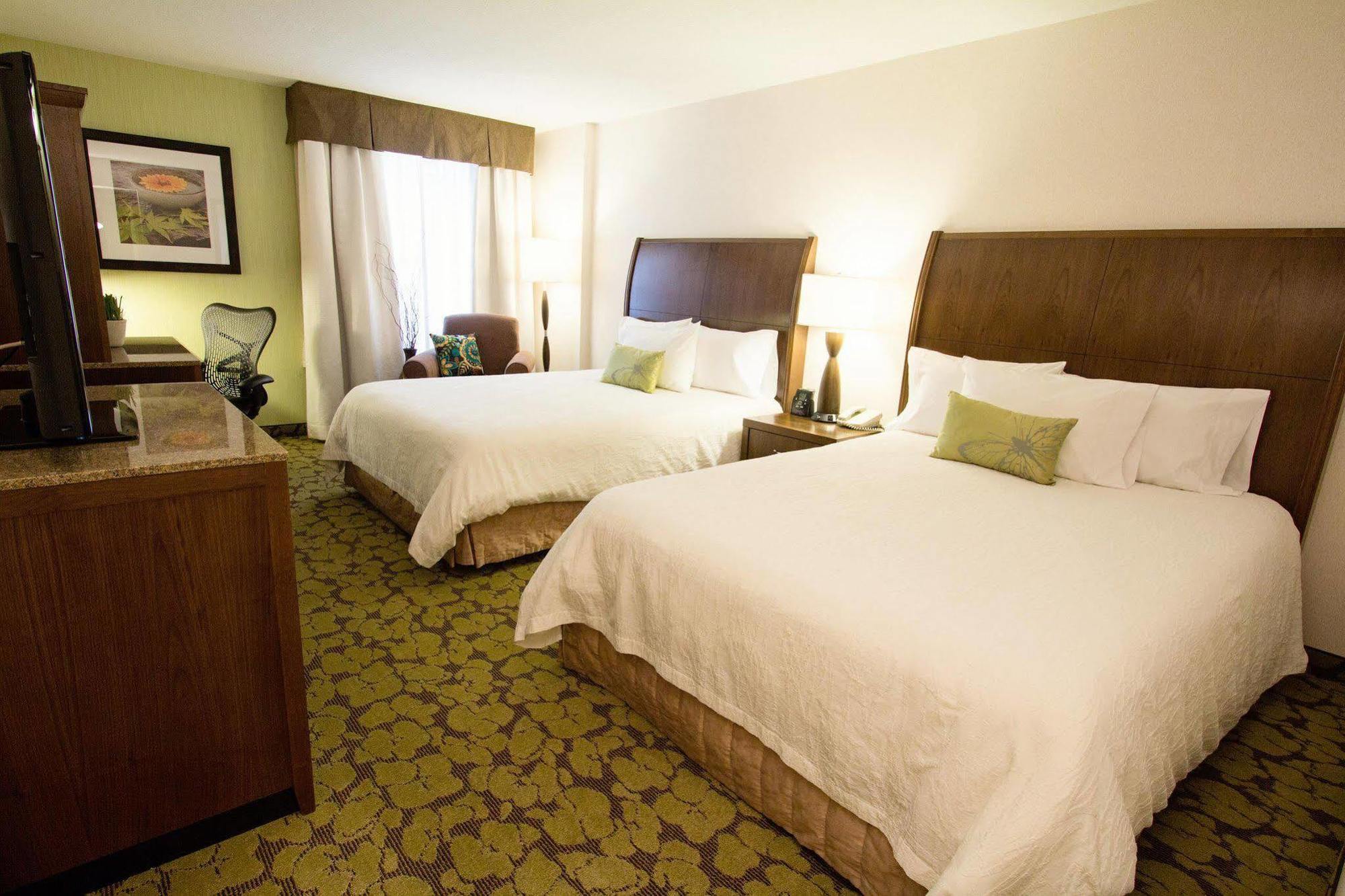 Hilton Garden Downtown Hotel 4*