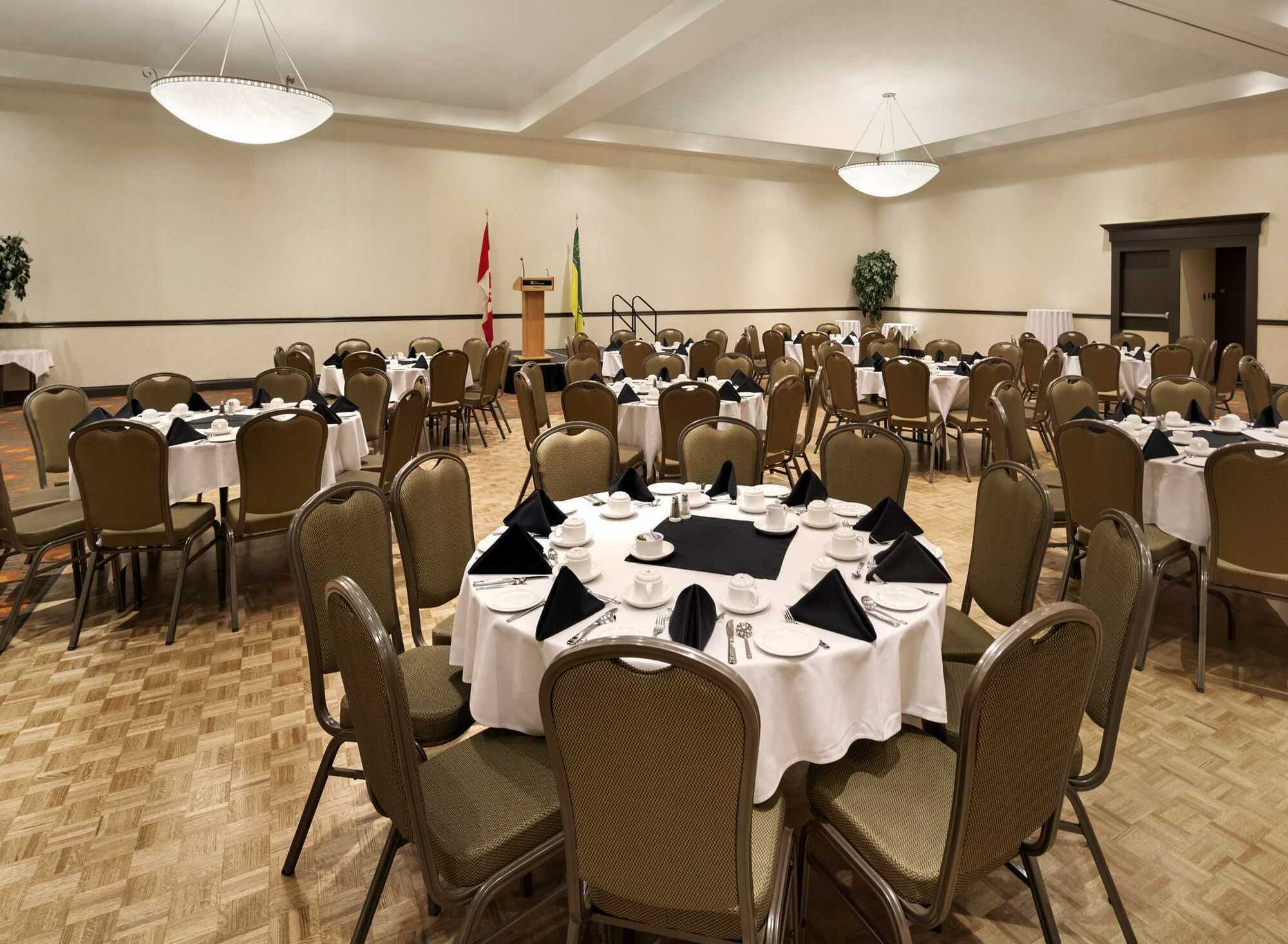 Hilton Garden Downtown Hotel 4*